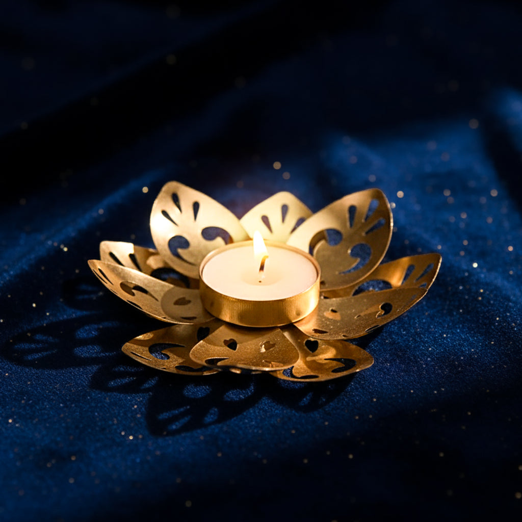 Waterlilly Brass Candle Holder